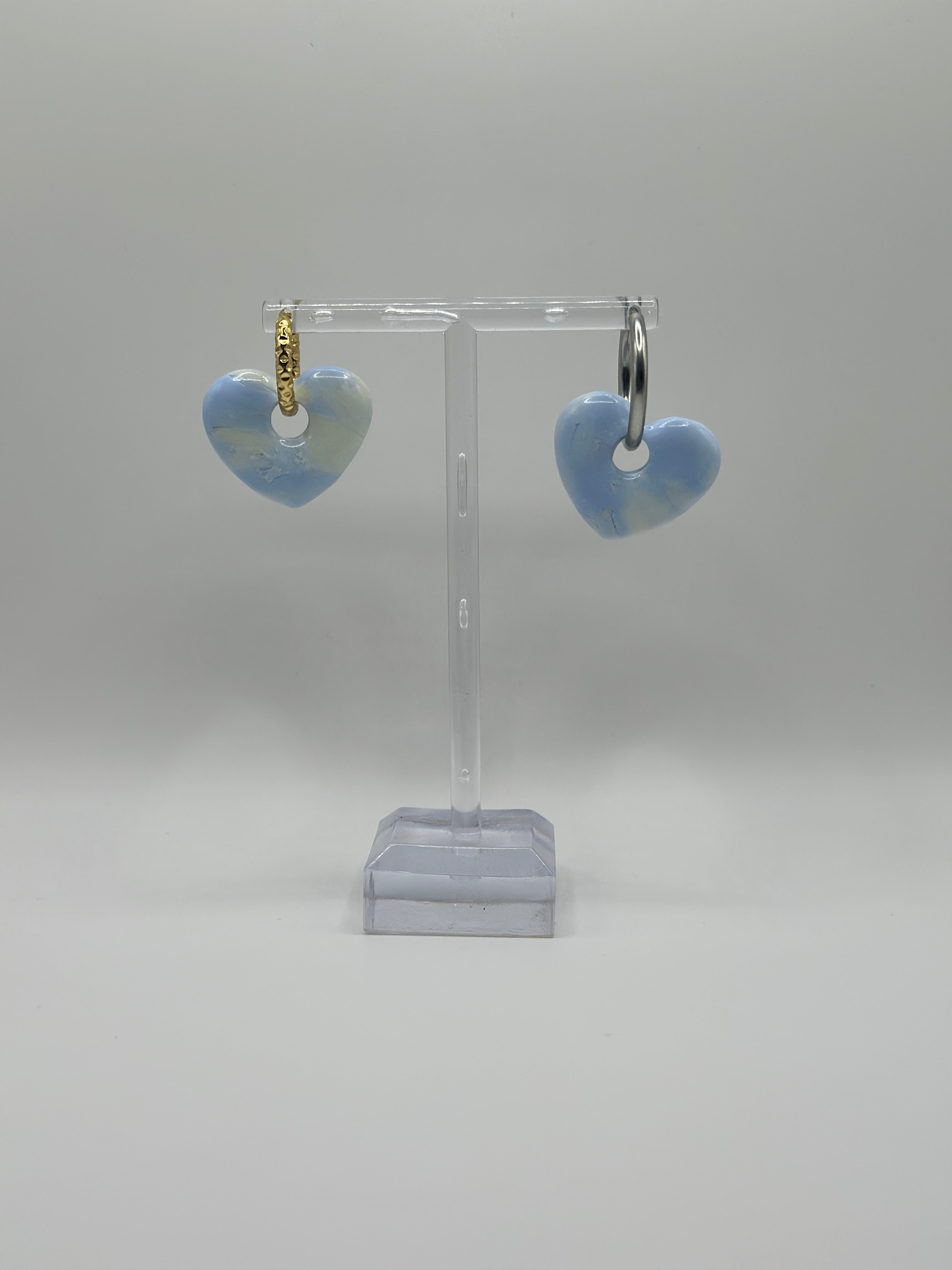 Cœur bleu luminescent