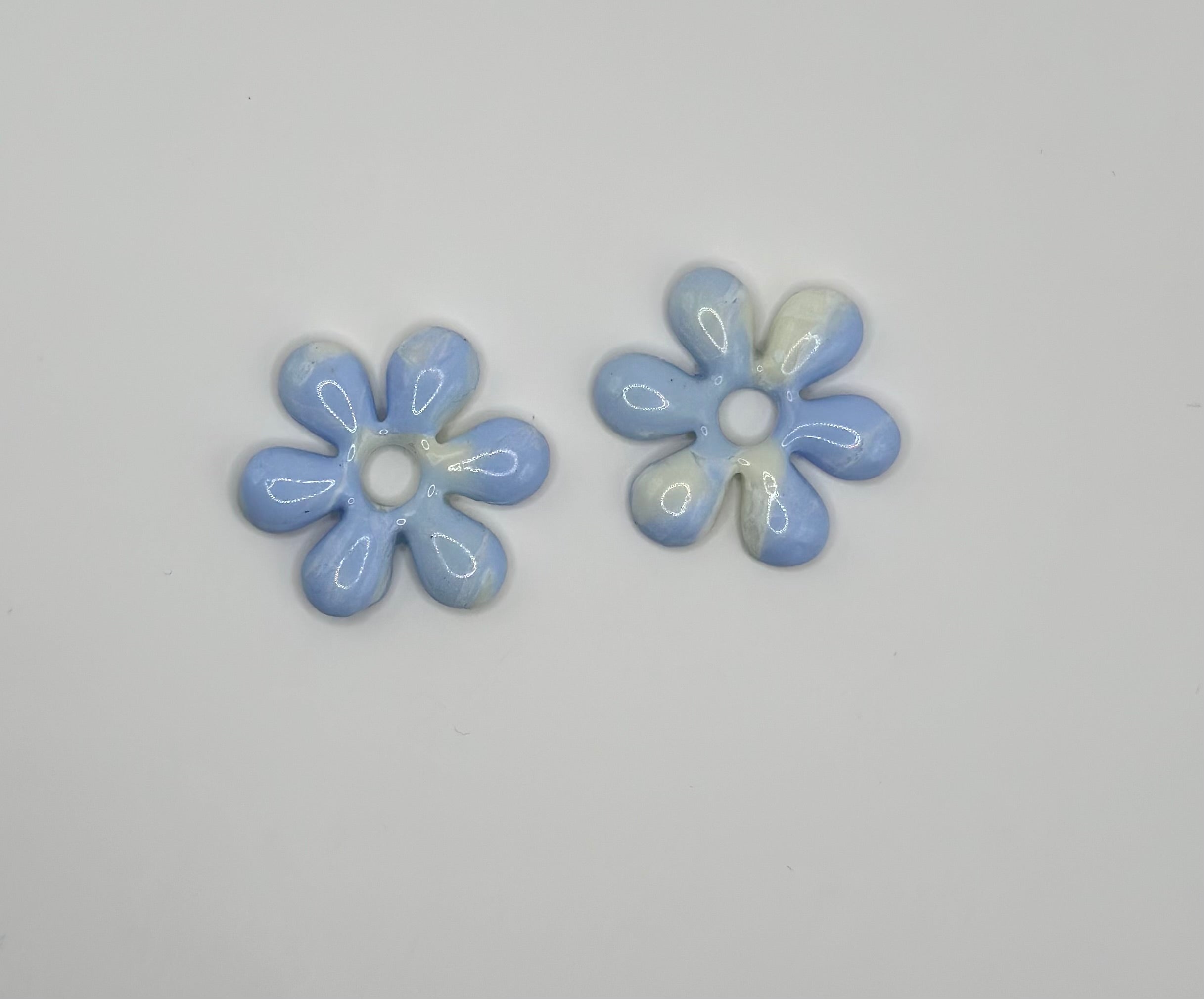 Eléa bleue luminescente