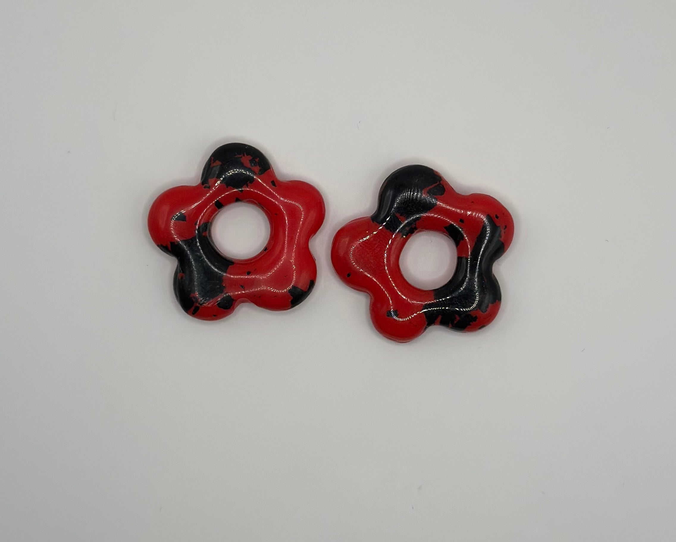 Floraé rouge et noir