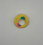 Pin’s de lunette jaune fleuri